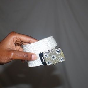 Cute white adjustable belt with flower crystals